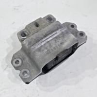 Подушка КПП Volkswagen Passat 7 поколение (B7), 2010 - 2015