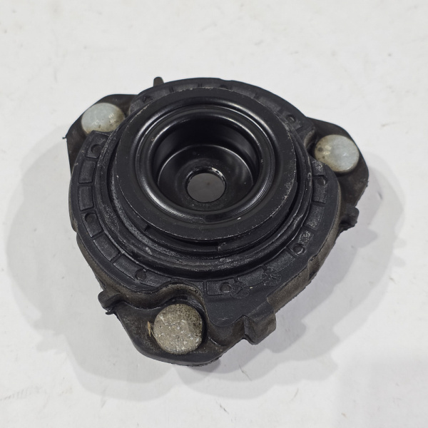 Опора амортизатора Ford Mondeo 3 поколение (Mk 3), 2000 - 2007
