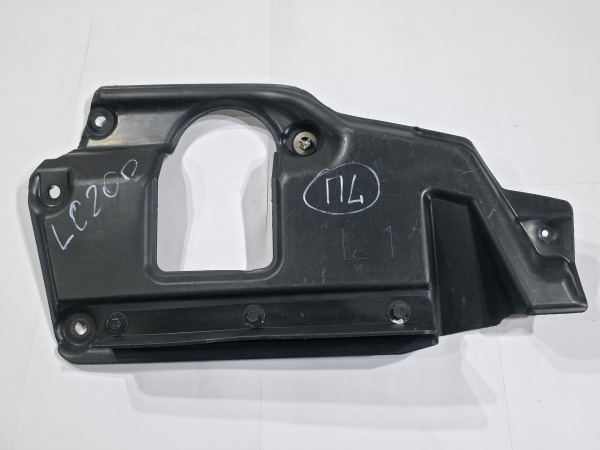 Подкрылок передний левый Toyota Land Cruiser 11 поколение (J200), 2007 - 2021