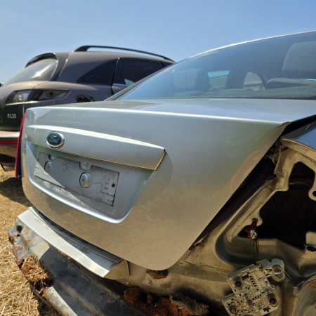 Крышка багажника Ford Mondeo 3 поколение (Mk 3), 2000 - 2007
