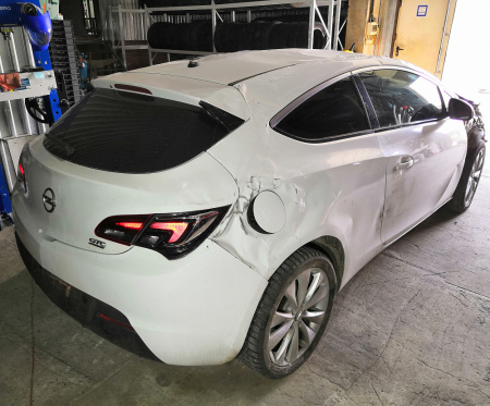 Донор Opel Astra GTC 4 поколение (J), 2011 - 2015