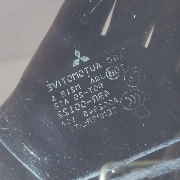 Форточка задний правый Mitsubishi Lancer 10 поколение (CY), 2007 - 2016