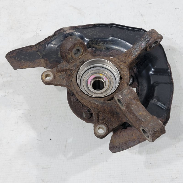 Поворотный кулак передний левый Toyota Alphard 1 поколение (H10), 2002 - 2008