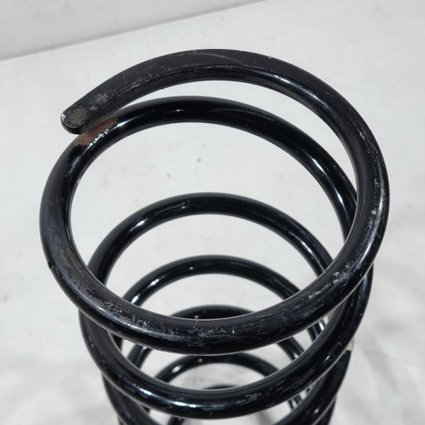 Пружина задний  Toyota Land Cruiser 11 поколение (J200), 2007 - 2021