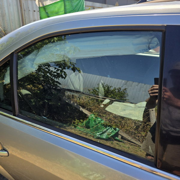 Стекло двери задний правый Ford Mondeo 3 поколение (Mk 3), 2000 - 2007
