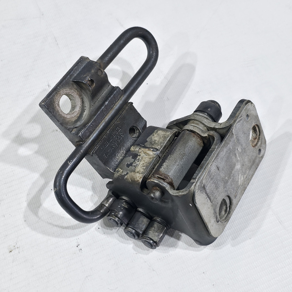 Петля двери Volkswagen Passat 7 поколение (B7), 2010 - 2015