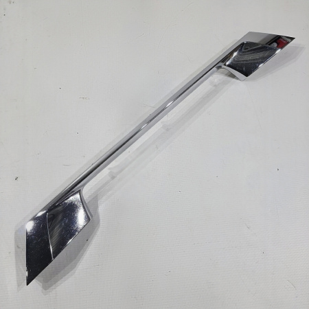 Накладка крышки багажника Toyota Alphard 1 поколение (H10), 2002 - 2008
