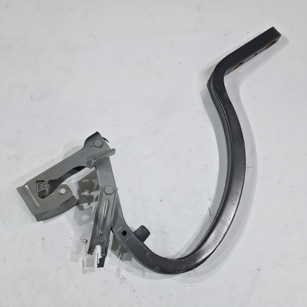 Петля крышки багажника Opel Astra 4 поколение (J), 2009 - 2015