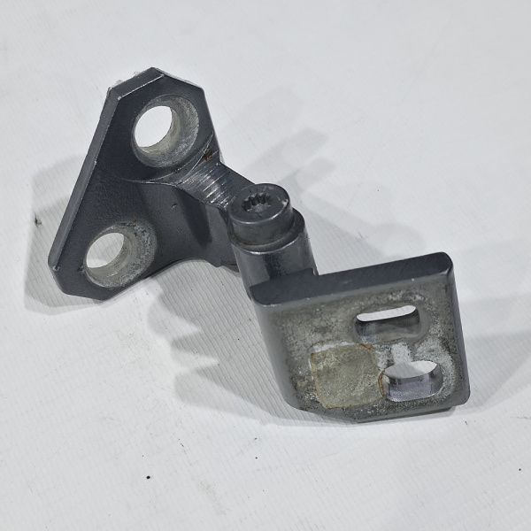 Петля двери Volkswagen Golf 5 поколение (MK5), 2003 - 2008