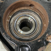 Поворотный кулак передний левый Land Rover Range Rover 3 поколение (L322), 2002 - 2012