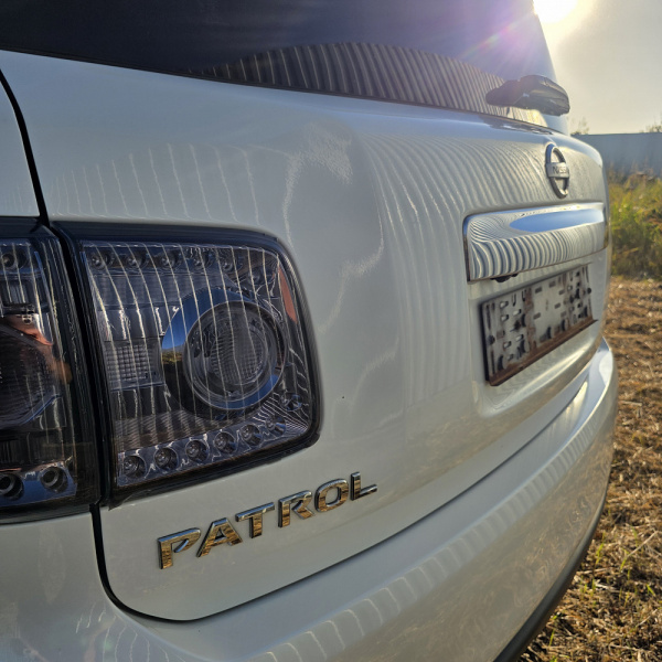 Крышка багажника Nissan Patrol 6 поколение (Y62), 2010 - 2017