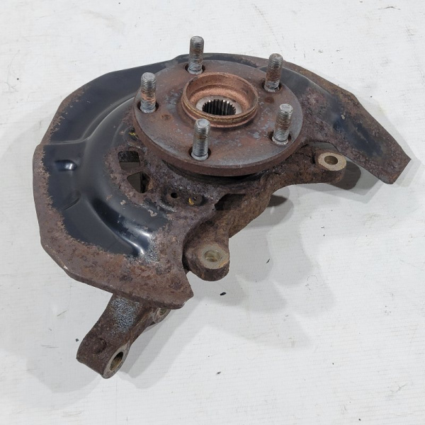Поворотный кулак передний левый Toyota Alphard 1 поколение (H10), 2002 - 2008