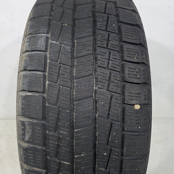 Goform W705 215/55/17