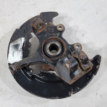 Поворотный кулак передний правый Volvo S40 2 поколение (MS), 2004 - 2012