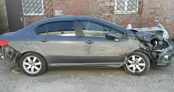 Донор Peugeot 408 1 поколение, 2012 - 2022